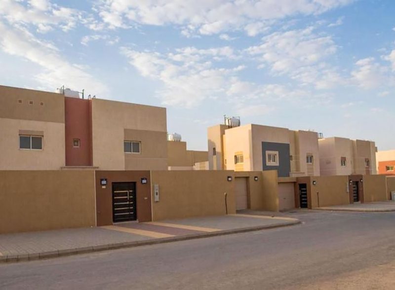 إنشاء (30 ) وحدة سكنية ومشاريع مختلفة بجديدة عرعر